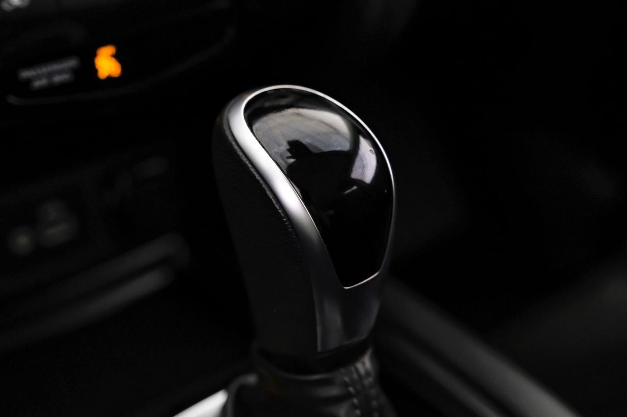 2020 Nissan Rogue SV BLIND SPOT LANE DEPARTURE AUTOMATIC EMERGENCY BRAKING HEATED Carrollton TX