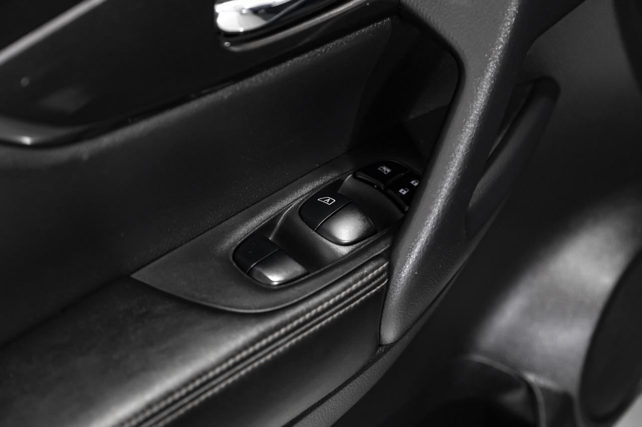 2020 Nissan Rogue SV BLIND SPOT LANE DEPARTURE AUTOMATIC EMERGENCY BRAKING HEATED Carrollton TX