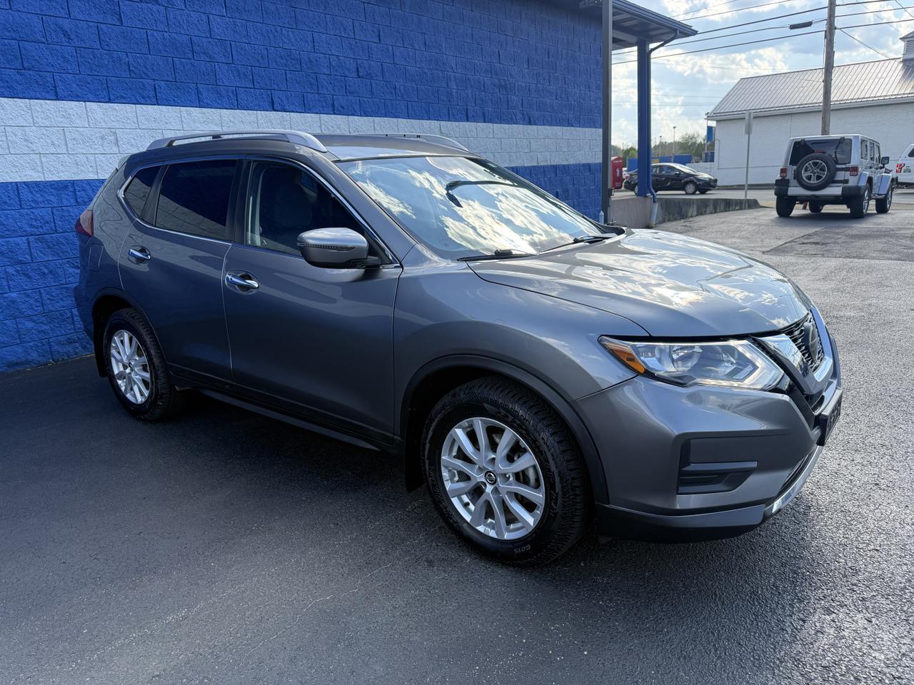 2020 Nissan Rogue SV