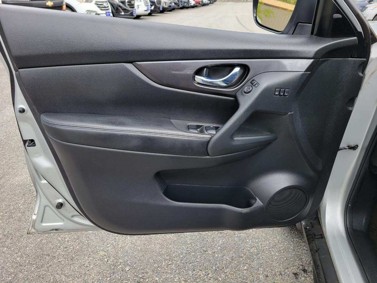 2020 Nissan Rogue SV Intelligent AWD Charlton MA