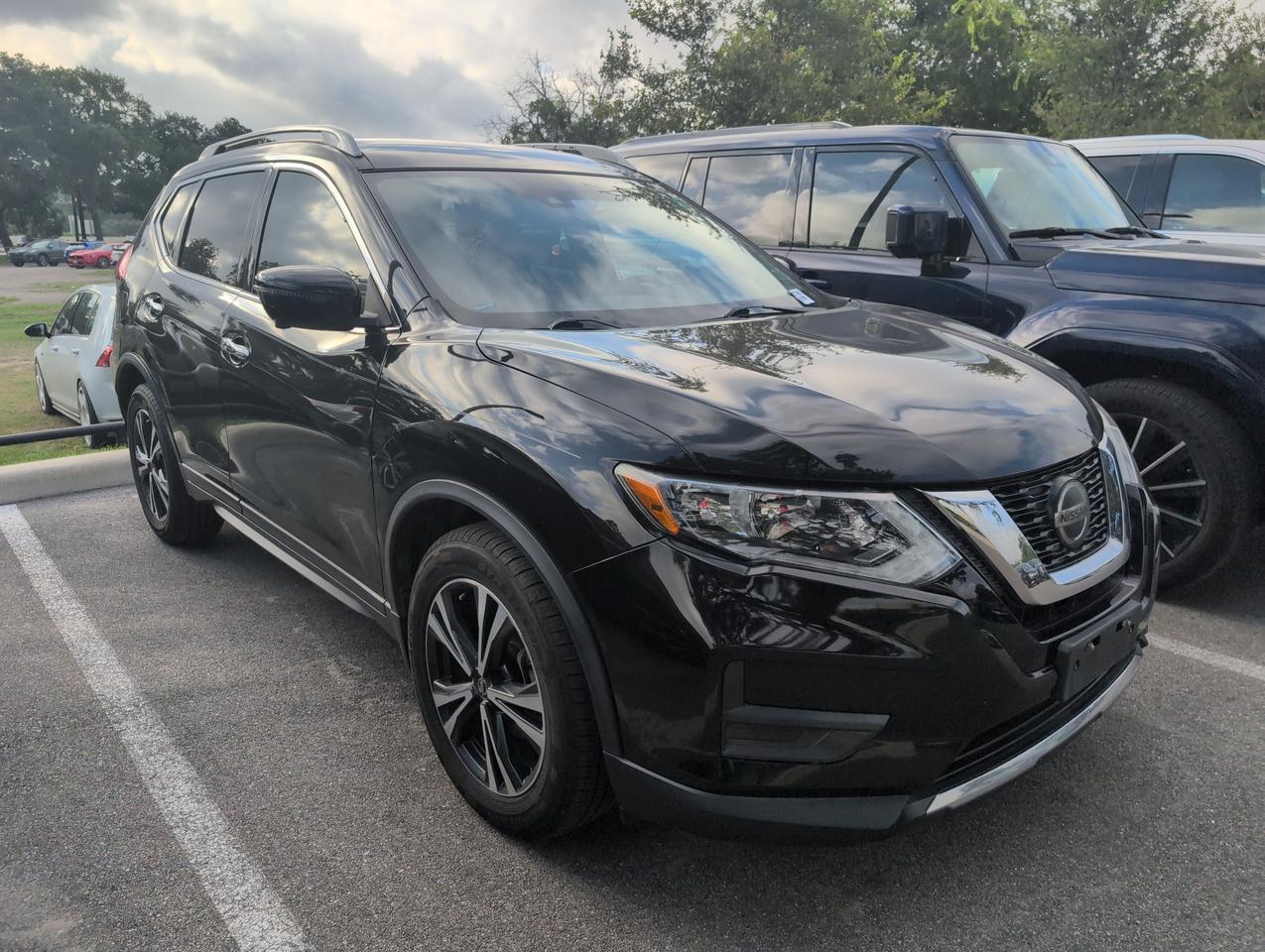 2020 Nissan Rogue SV