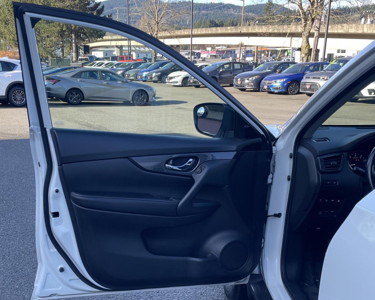 2020 Nissan Rogue SV Sport Utility 4D Port Orchard WA