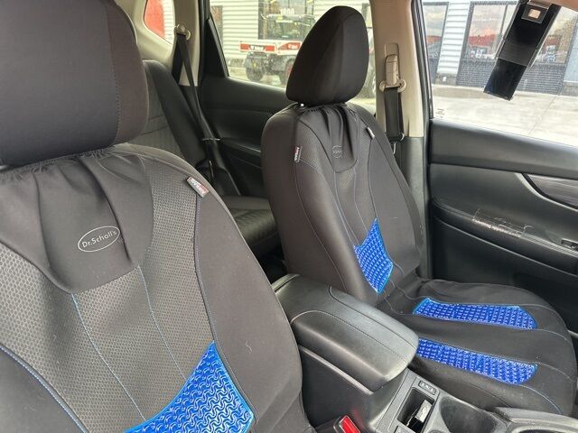 2020 Nissan Rogue SV Watertown SD