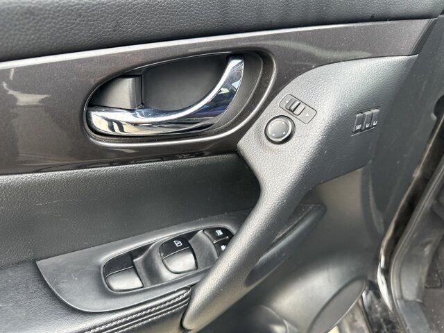 2020 Nissan Rogue SV Watertown SD