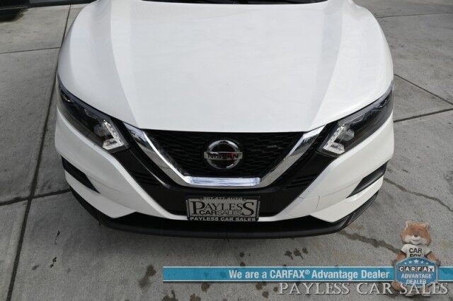 2020 Nissan Rogue Sport SL / AWD / All Weather Pkg / Auto Start / Power & Heated Seats / Heated Steering Wheel / Lane Departure & Blind Spot Alert / Apple CarPlay & Android Auto / AUX & USB Input / Back Up Camera / 1-Owner Anchorage AK