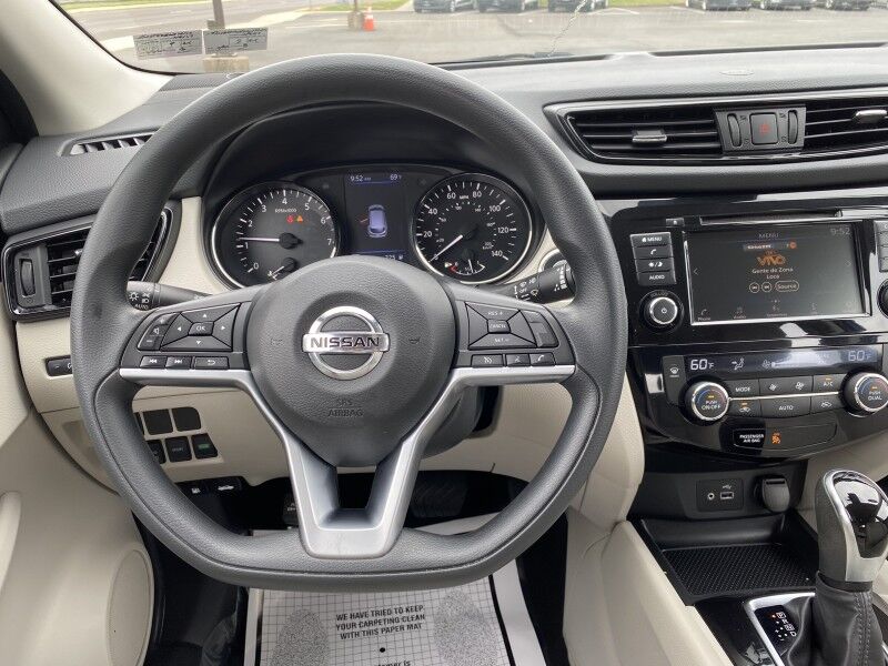 2020 Nissan Rogue Sport SV