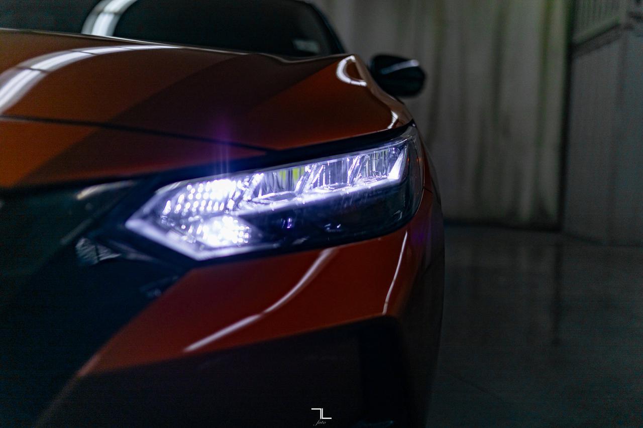 2020 Nissan Sentra SR Roof BCam Red Deer AB