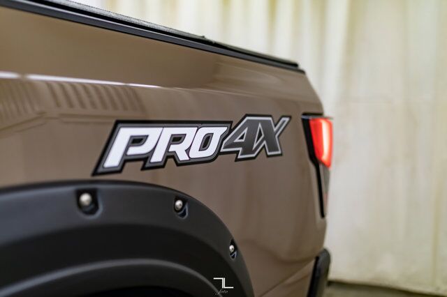 2020 Nissan Titan 4x4 Crew Cab Pro-4X Leather Roof Nav BCam Red Deer AB