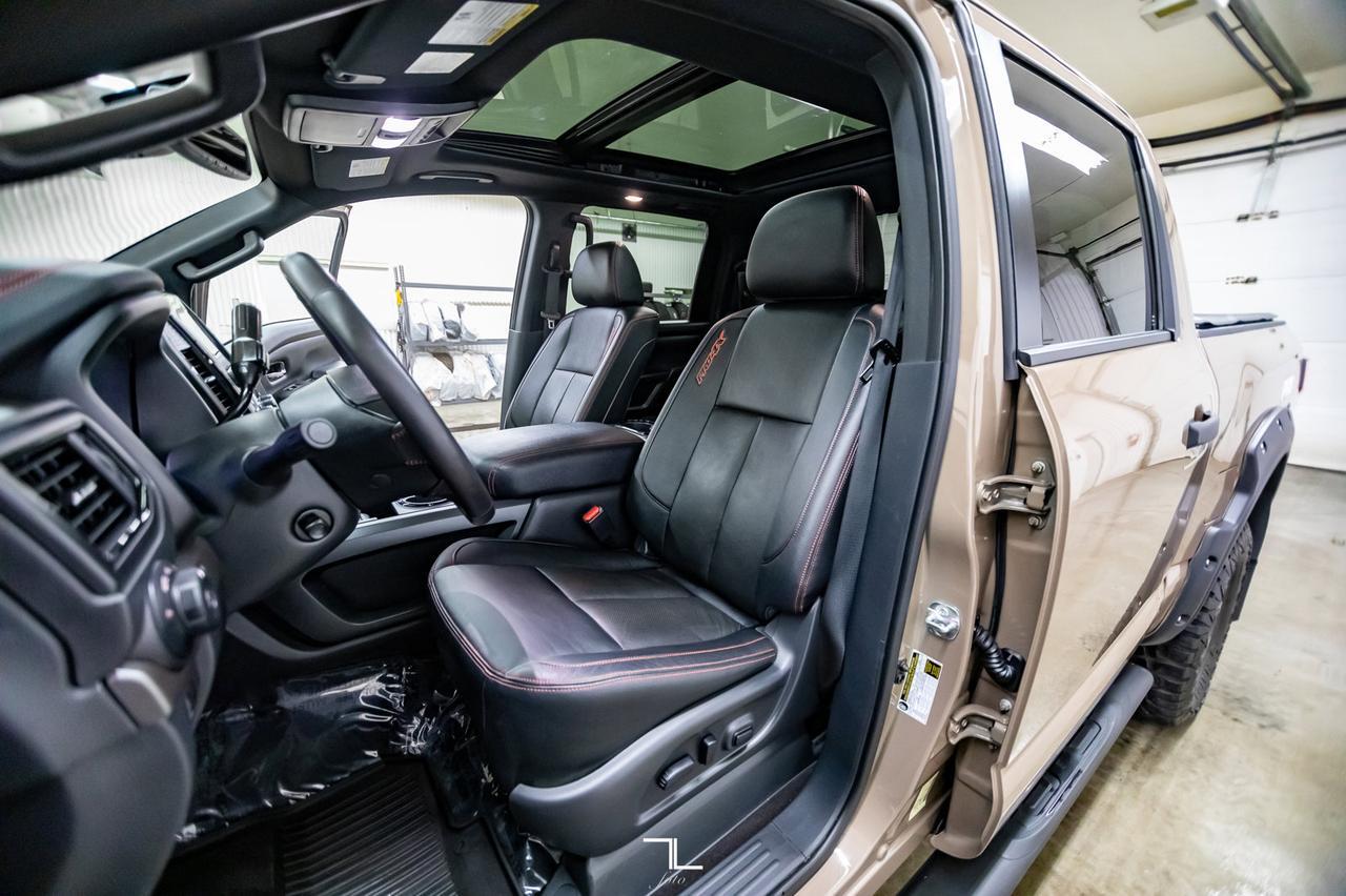 2020 Nissan Titan 4x4 Crew Cab Pro-4X Leather Roof Nav BCam Red Deer AB