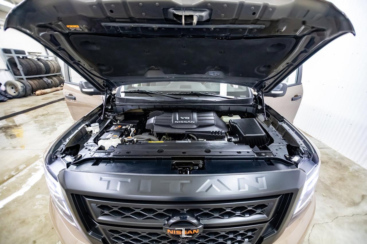 2020 Nissan Titan 4x4 Crew Cab Pro-4X Leather Roof Nav BCam Red Deer AB