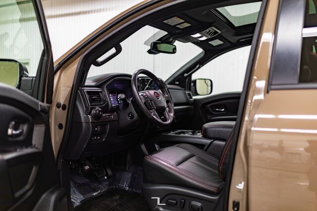 2020 Nissan Titan 4x4 Crew Cab Pro-4X Leather Roof Nav BCam Red Deer AB