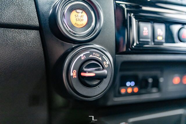 2020 Nissan Titan 4x4 Crew Cab Pro-4X Leather Roof Nav BCam Red Deer AB