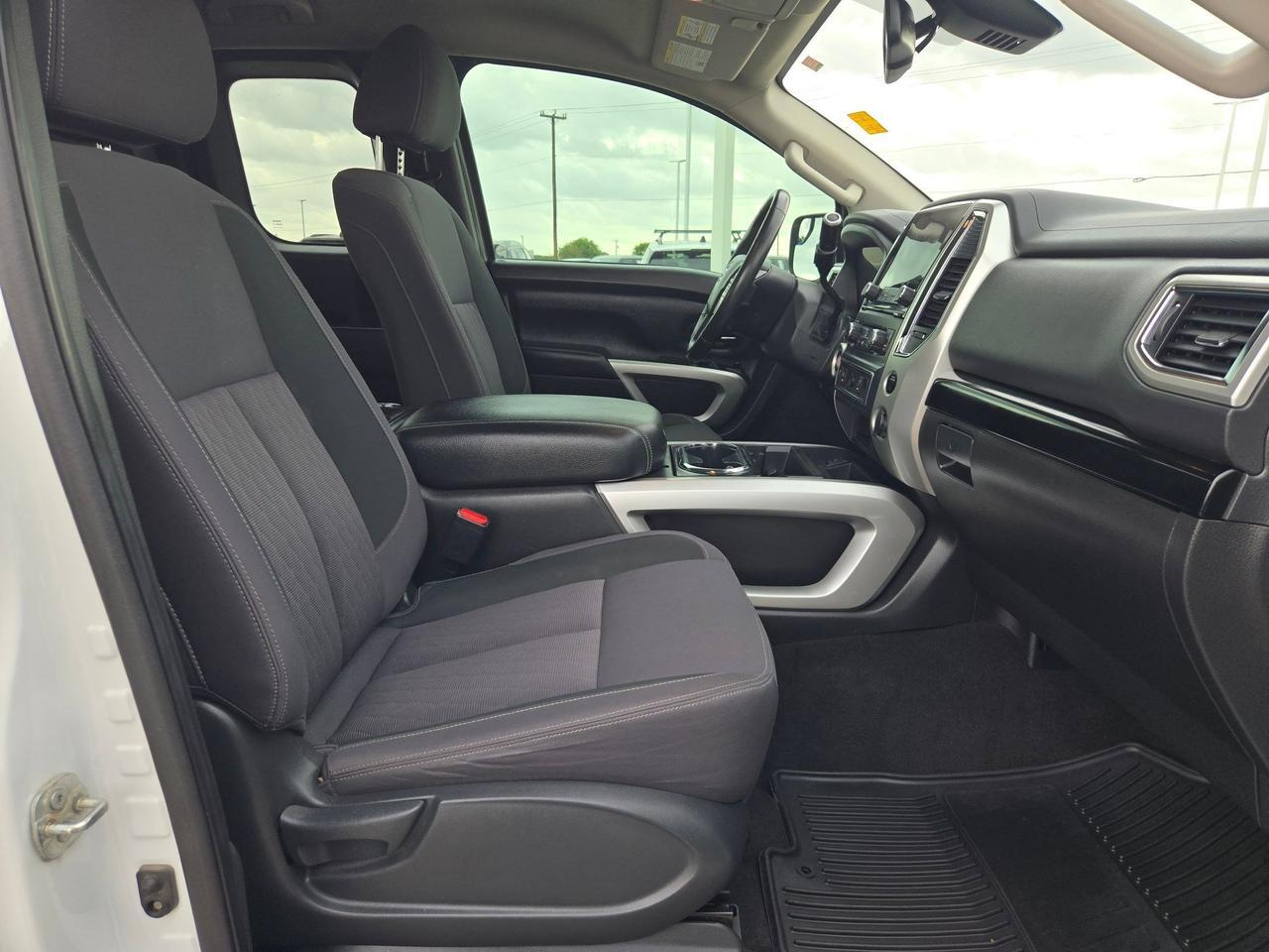 2020 Nissan Titan SV Castroville TX