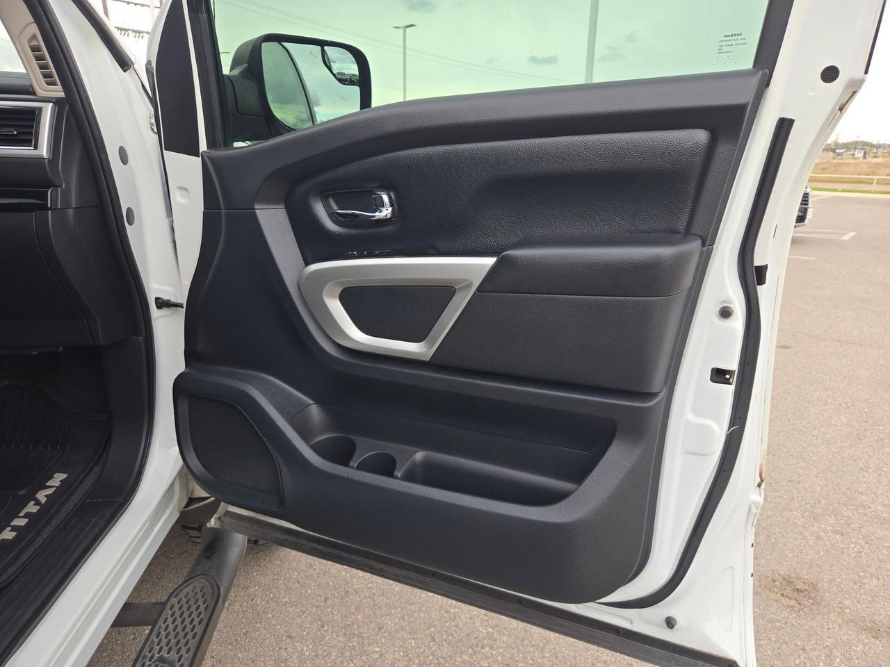 2020 Nissan Titan SV Castroville TX