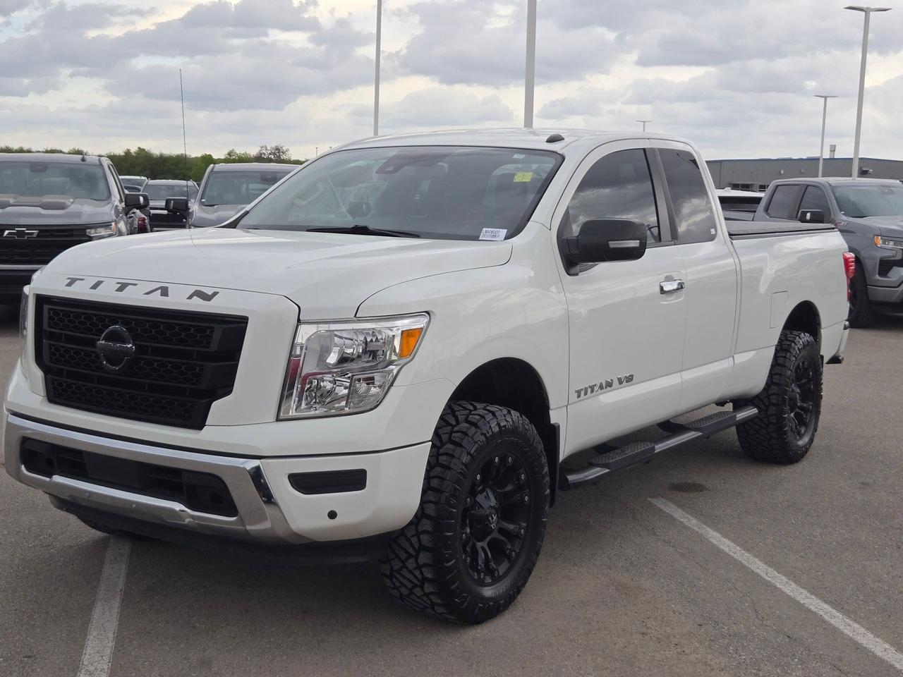 2020 Nissan Titan SV Castroville TX