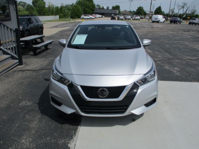 2020 Nissan Versa SV Xtronic CVT
