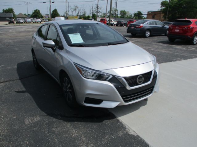 2020 Nissan Versa SV Xtronic CVT