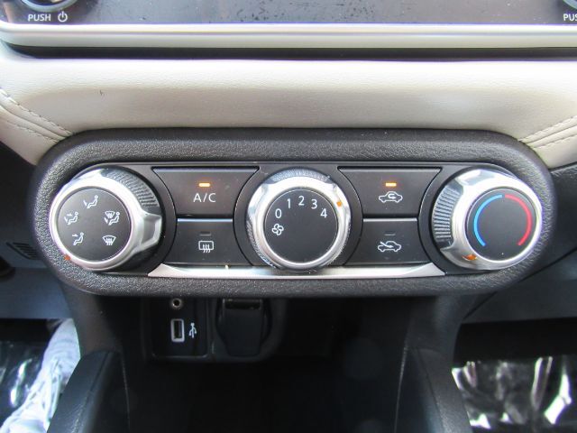 2020 Nissan Versa SV Xtronic CVT Plano TX