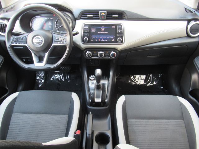 2020 Nissan Versa SV Xtronic CVT Plano TX