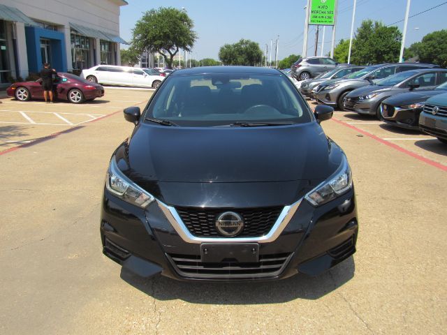 2020 Nissan Versa SV Xtronic CVT Plano TX