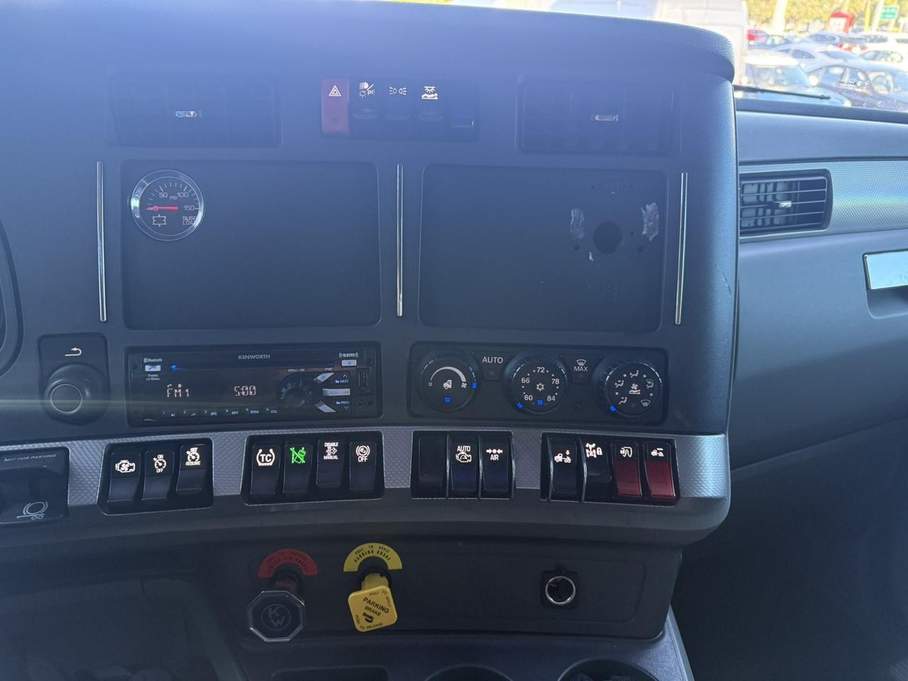 2020 No Make T680 T680 SLEEPER Hollywood FL