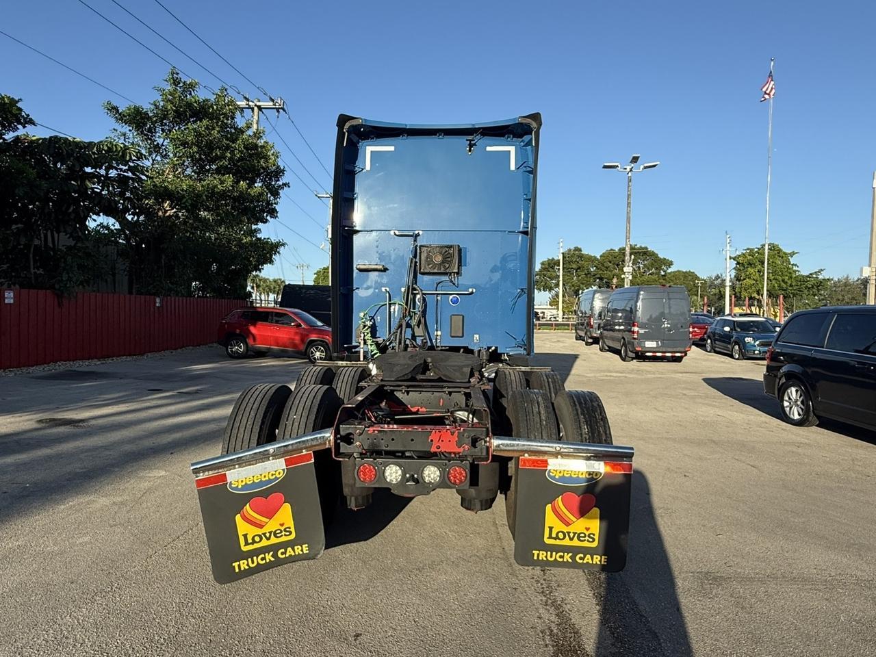 2020 No Make T680 T680 SLEEPER Hollywood FL