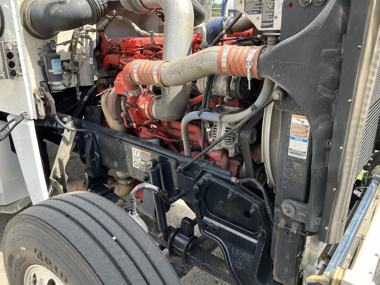 2020 Peterbilt 389 in Rochester, MN — photo 8