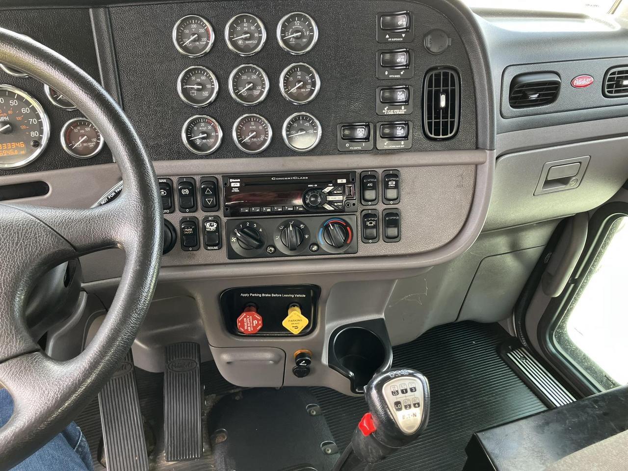 2020 Peterbilt 389 Rochester MN