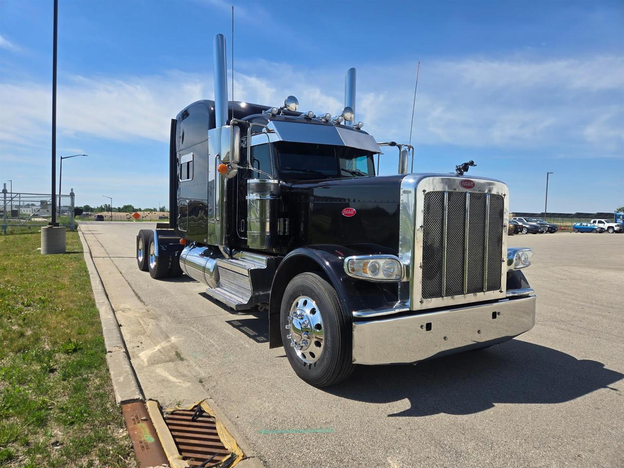 2020 Peterbilt 389 Sleeper