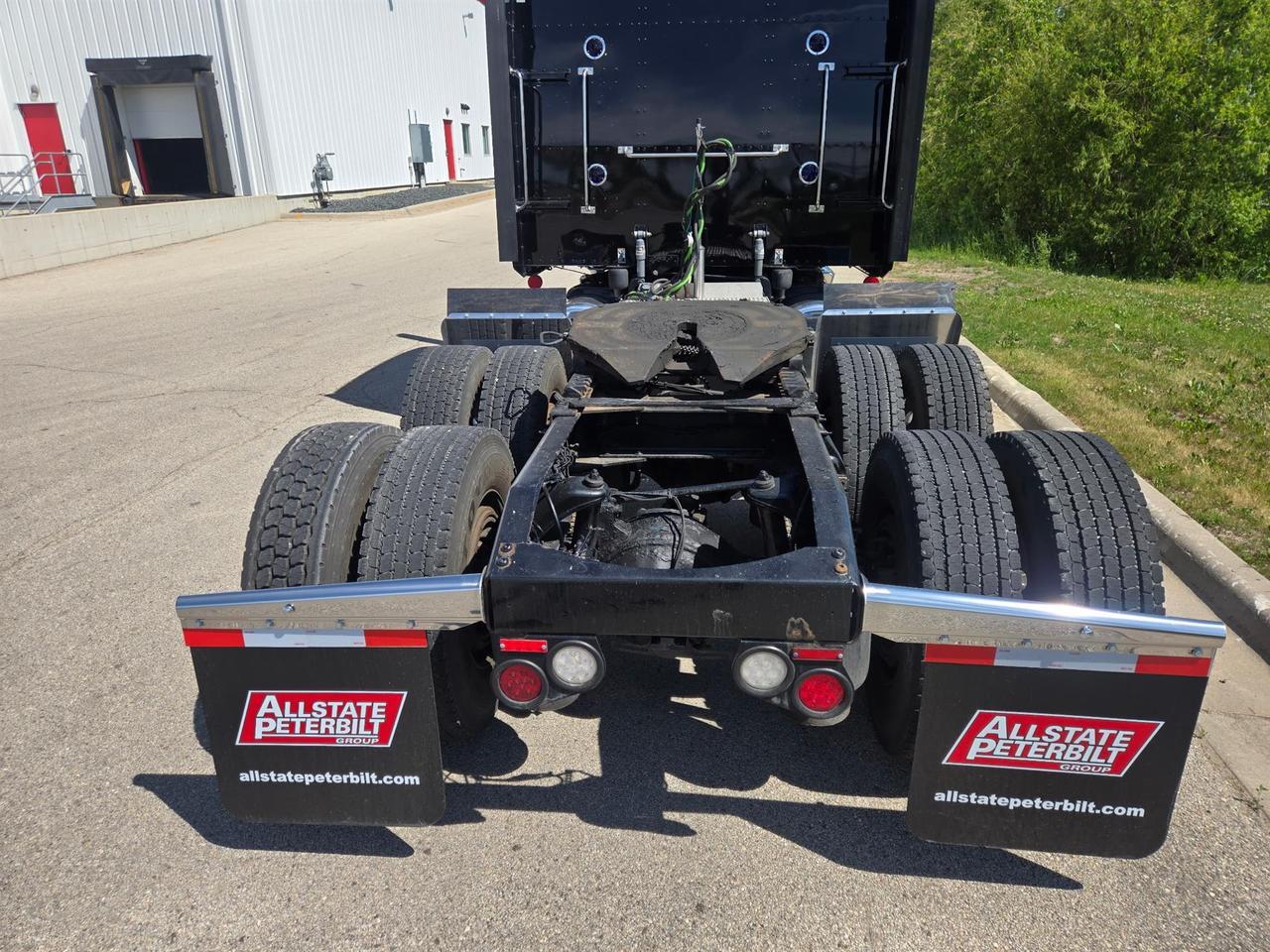 2020 Peterbilt 389 in Rochester, MN — photo 4