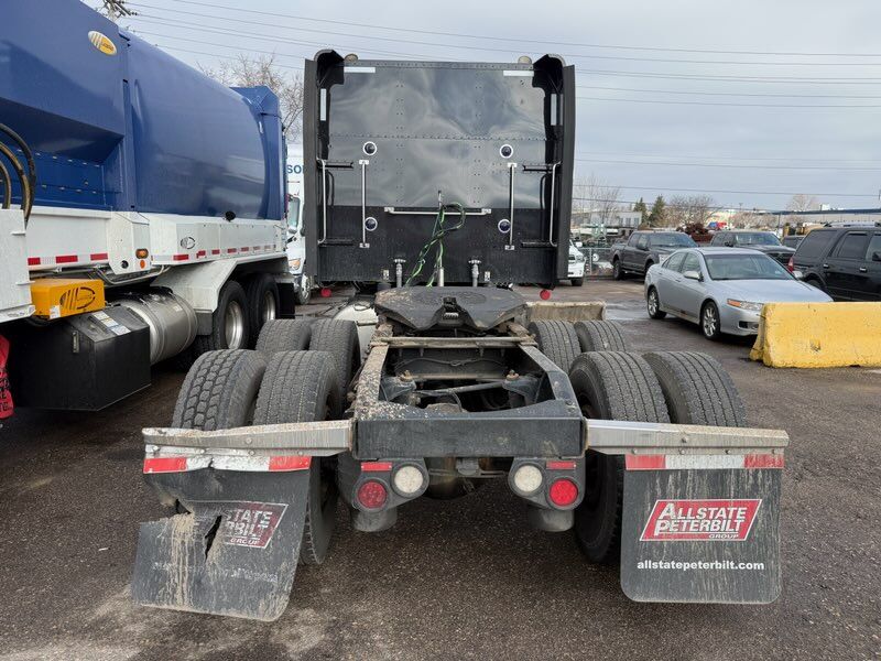 2020 Peterbilt 389 70" Mid Roof South St. Paul MN