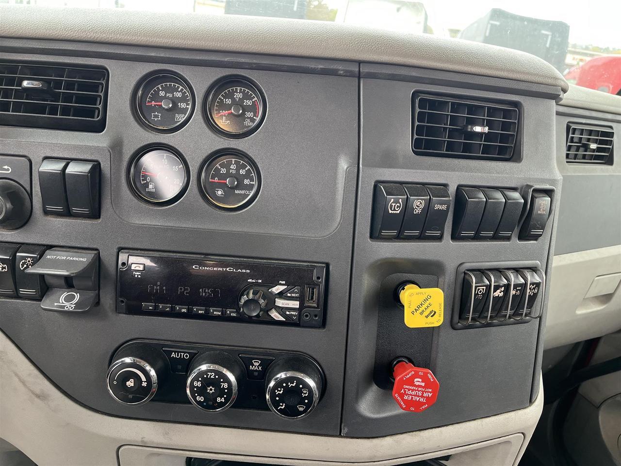 2020 Peterbilt 567 Rochester MN