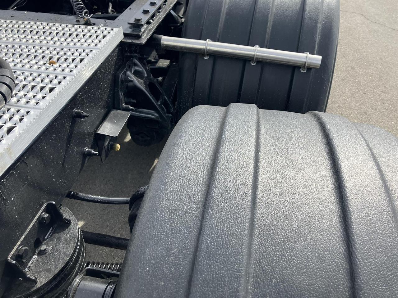 2020 Peterbilt 567 58" Raised Roof Rochester MN