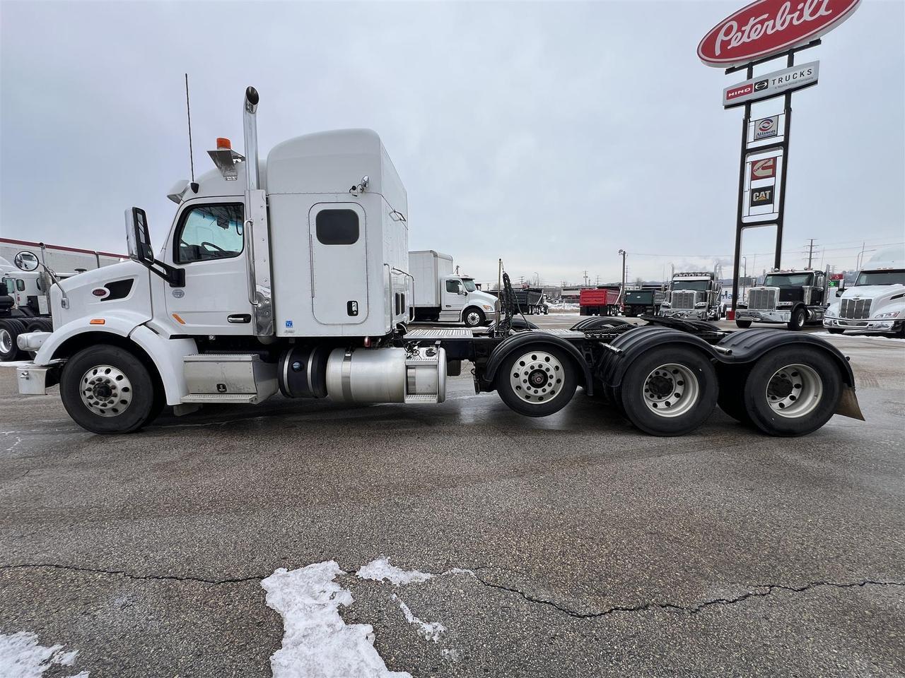 2020 Peterbilt 567