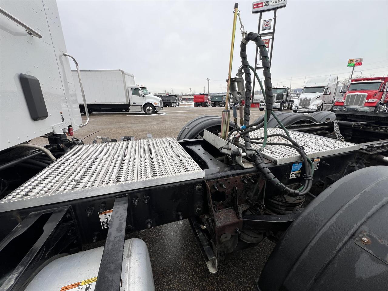 2020 Peterbilt 567 58" Raised Roof South St. Paul MN