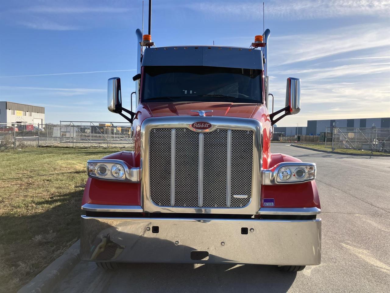 2020 Peterbilt 567