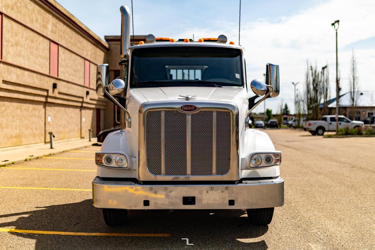 2020 Peterbilt 567 Daycab Tractor Diesel Red Deer AB