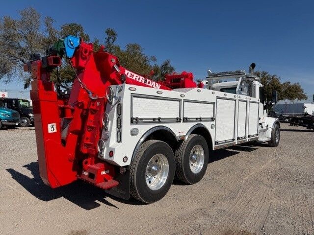 2020 Peterbilt 567 Jerr-Dan 35-Ton Integrated Wrecker Miami FL