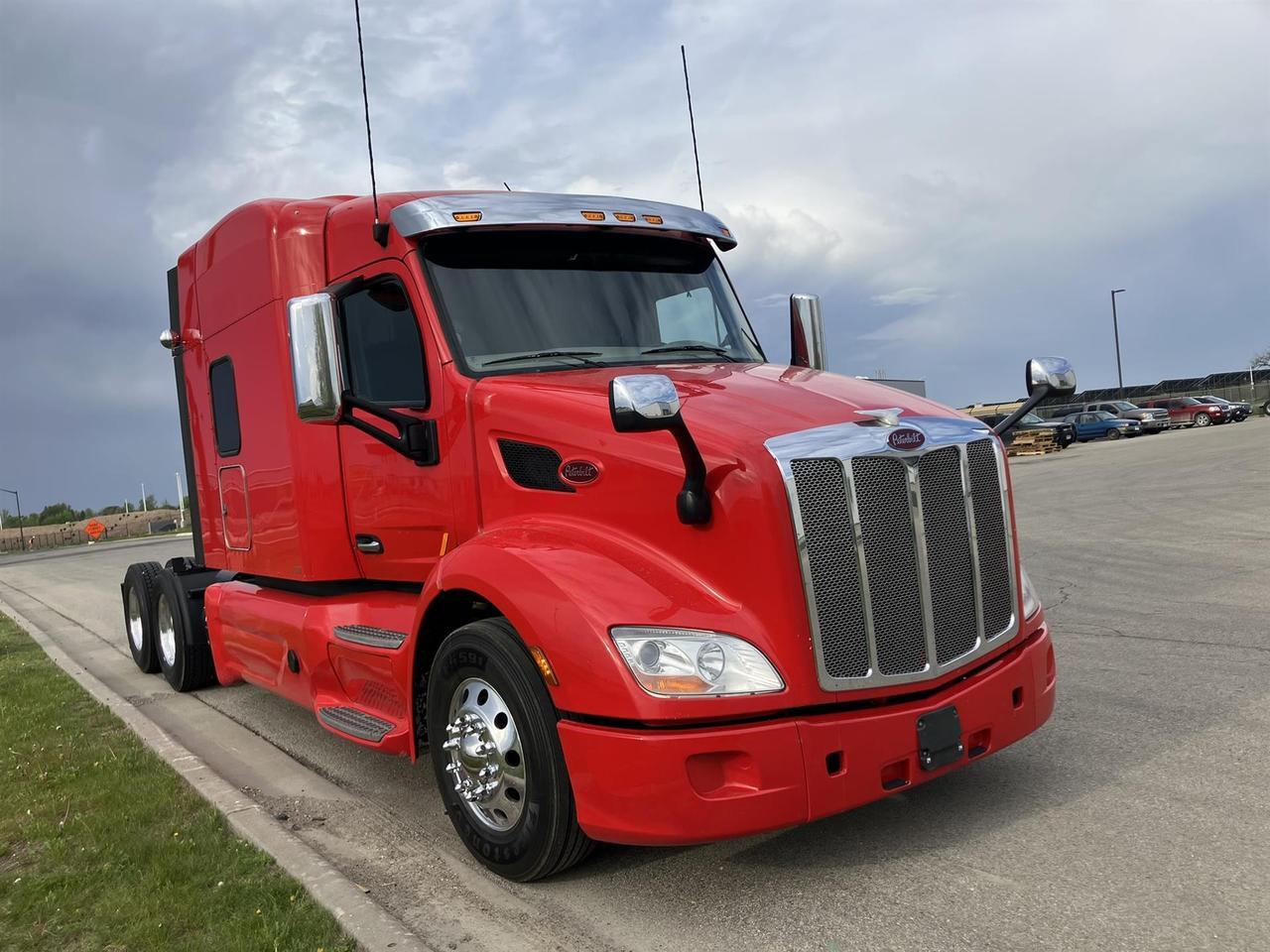 2020 Peterbilt 579 Sleeper