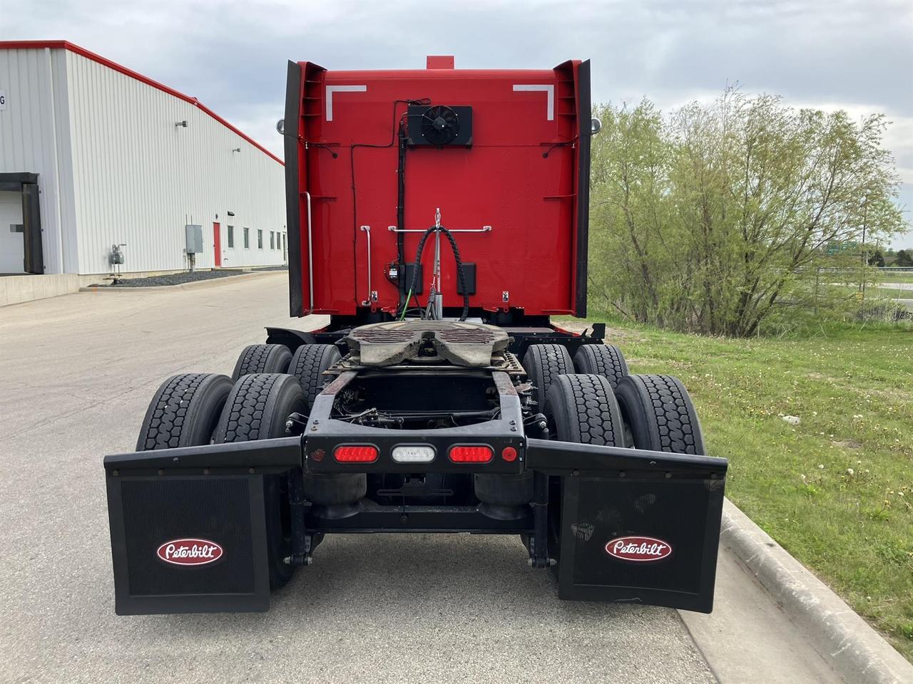 2020 Peterbilt 579 80" Raised Roof Rochester MN