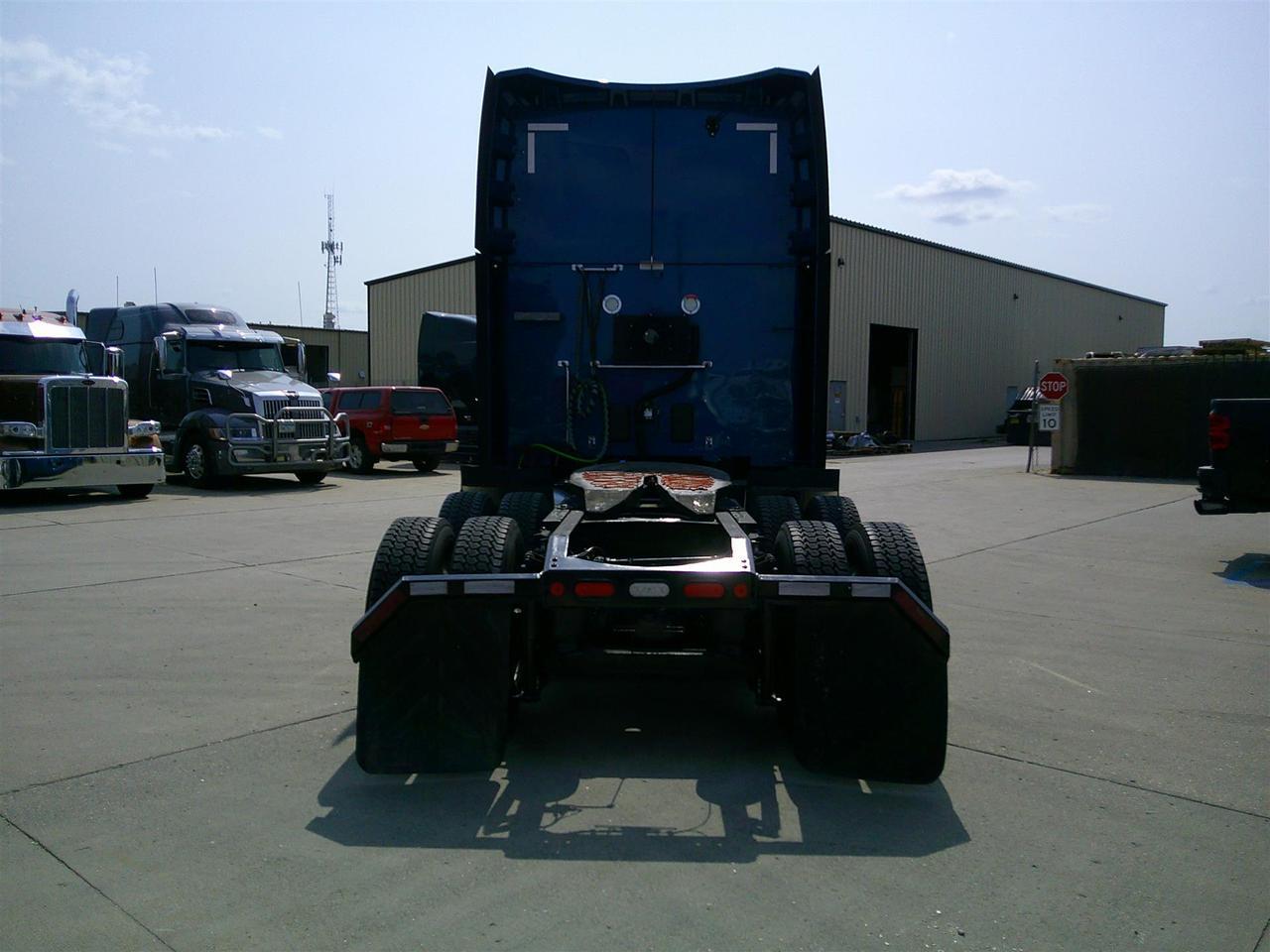 2020 Peterbilt 579 80" Ultraloft Eau Claire WI