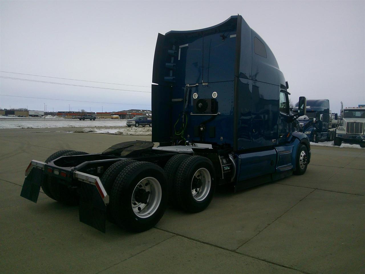 2020 Peterbilt 579 80" Ultraloft Eau Claire WI