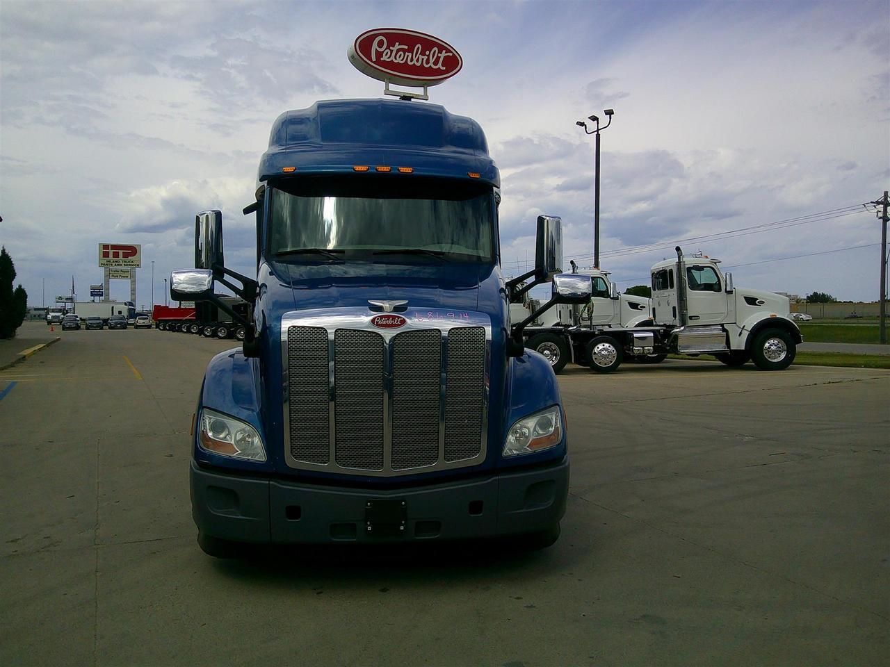2020 Peterbilt 579 Sleeper