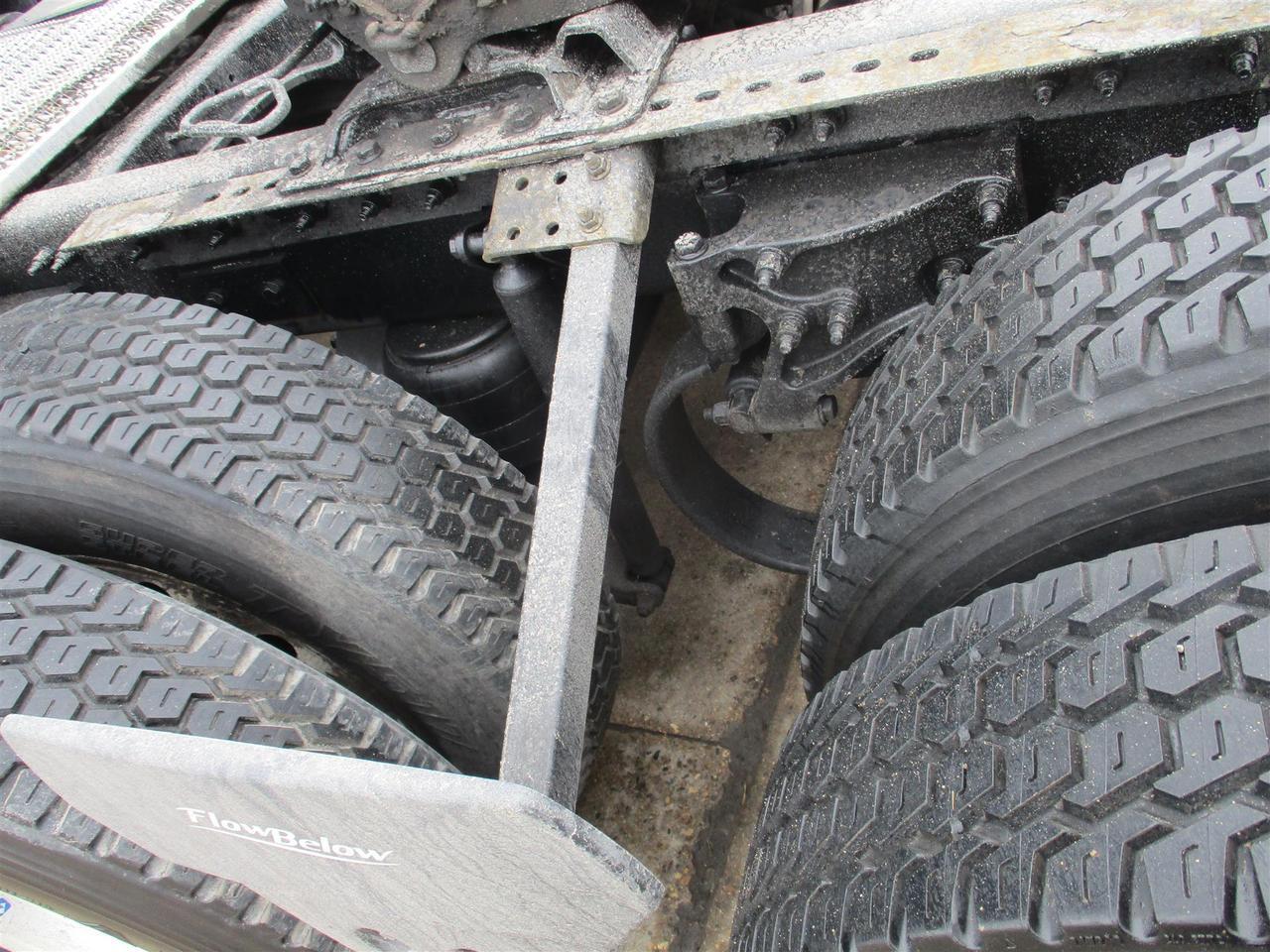 2020 Peterbilt 579 80" Ultraloft Fargo ND