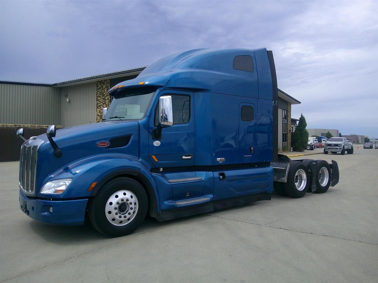 2020 Peterbilt 579 Sleeper