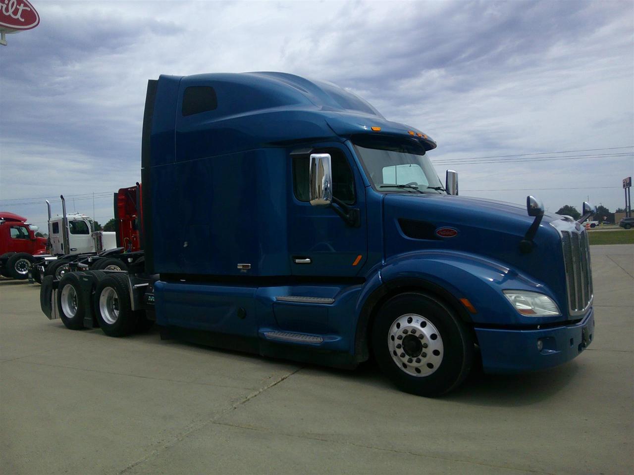 2020 Peterbilt 579 Sleeper