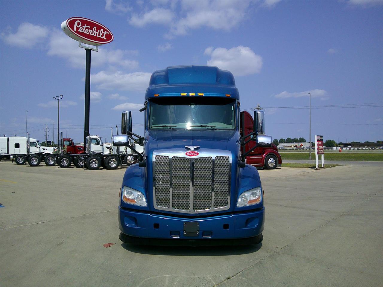 2020 Peterbilt 579 Sleeper