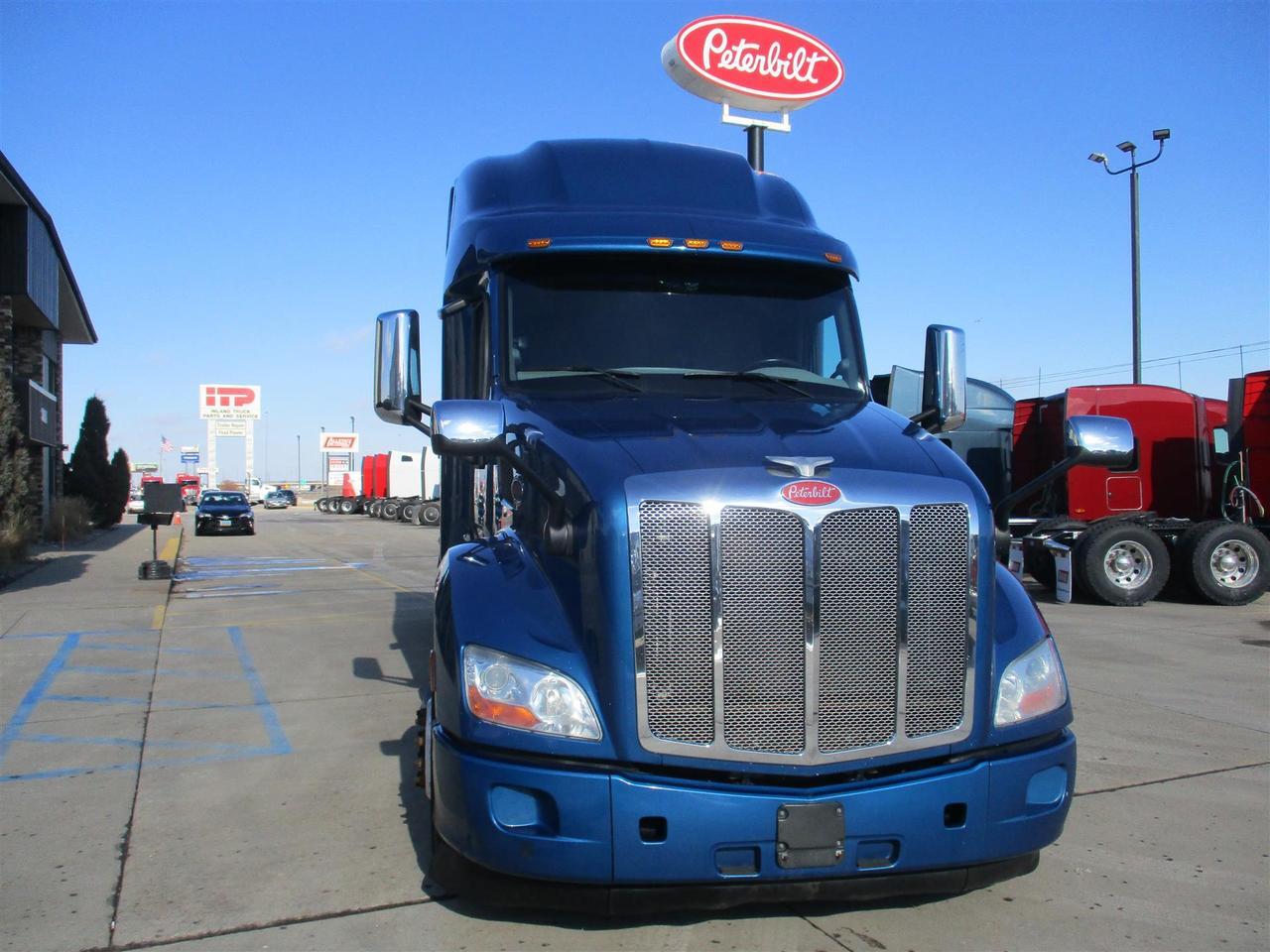 Peterbilt 579 Minneapolis MN