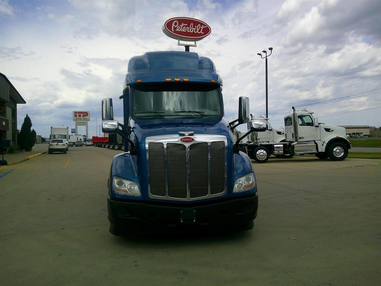 2020 Peterbilt 579 Sleeper