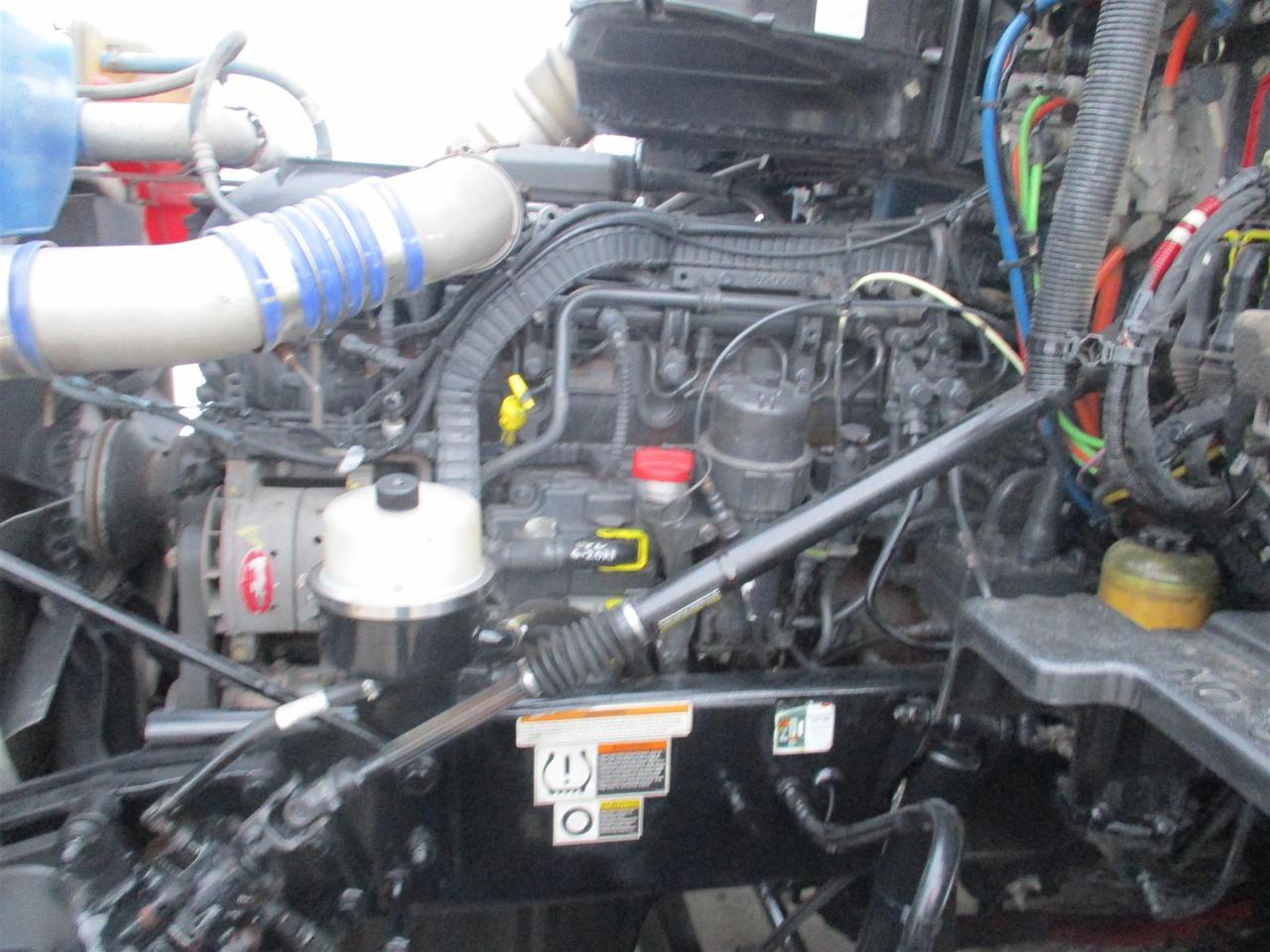 2020 Peterbilt 579 80" Ultraloft Fargo ND